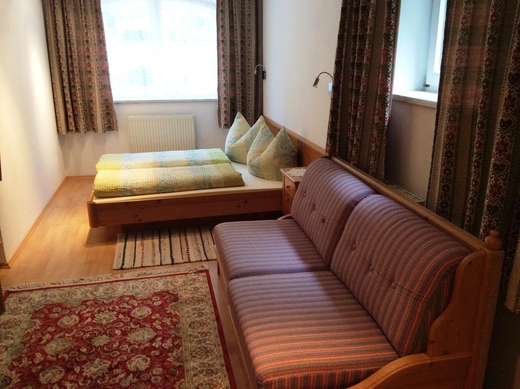 Der Klaushof Apartment Mayrhofen Ruang foto